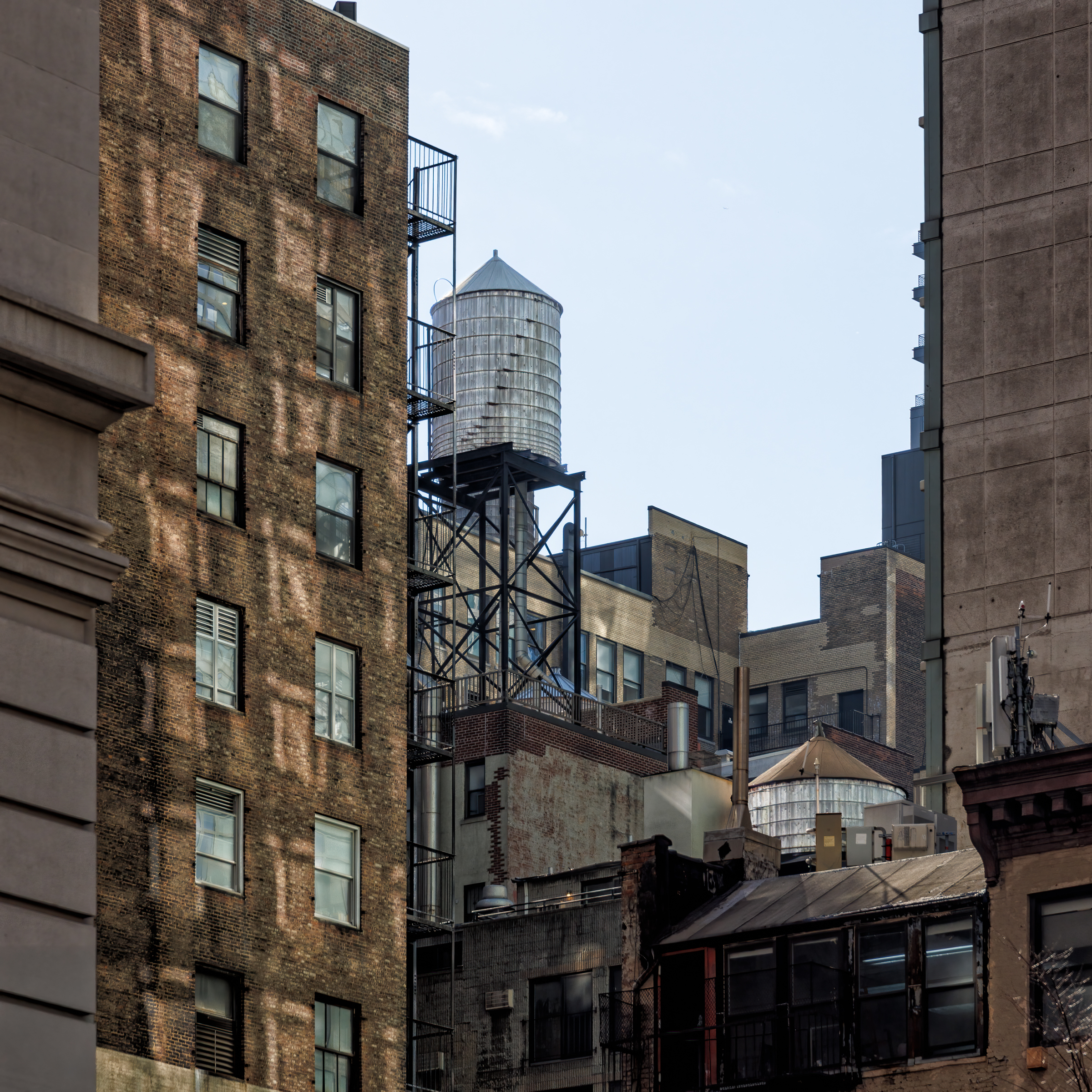 5th Ave and W 33rd St.jpg