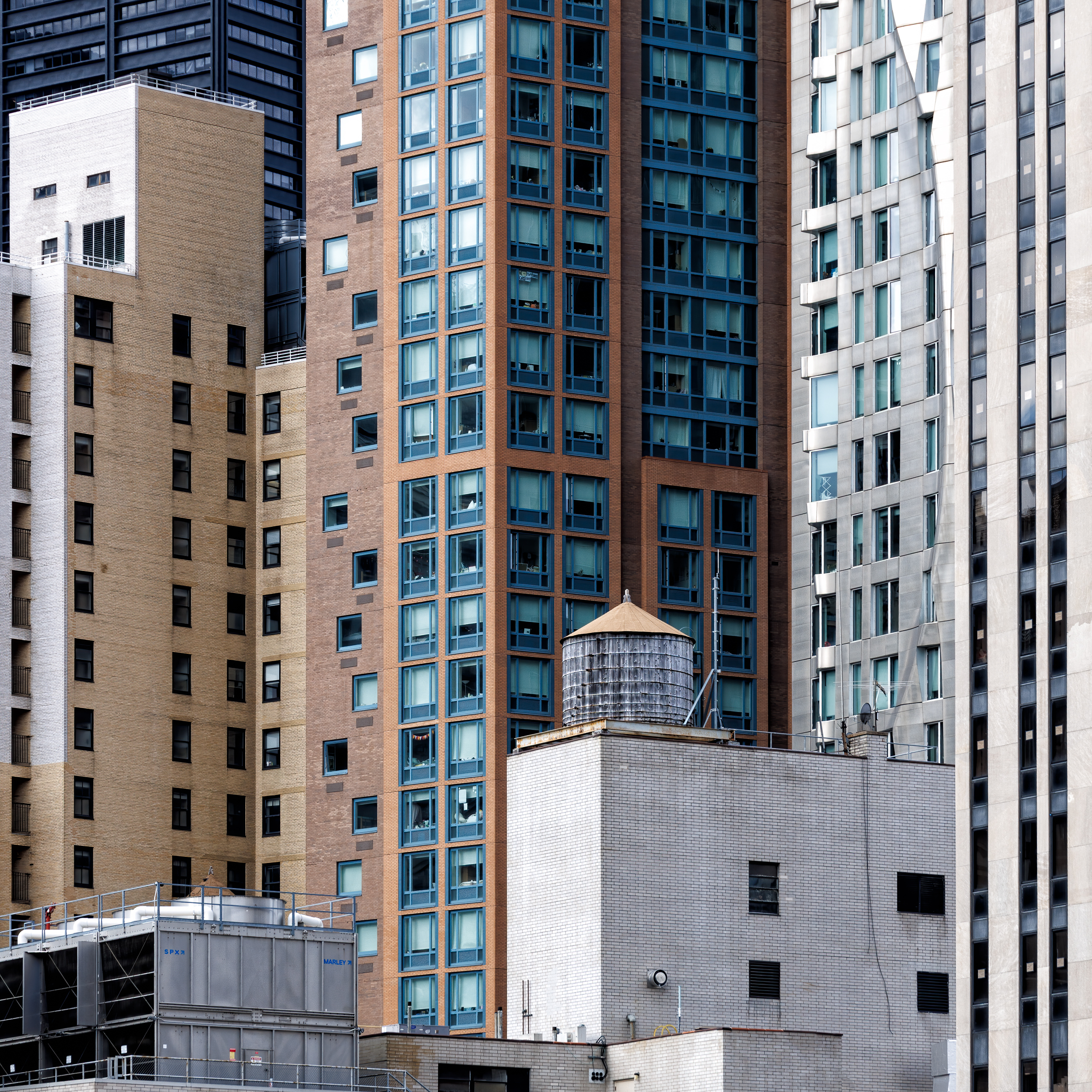 Aside Roosevelt Island Tramway.jpg